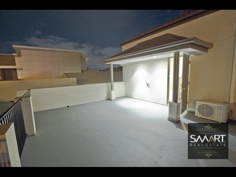 Varsity Lakes QLD 4227