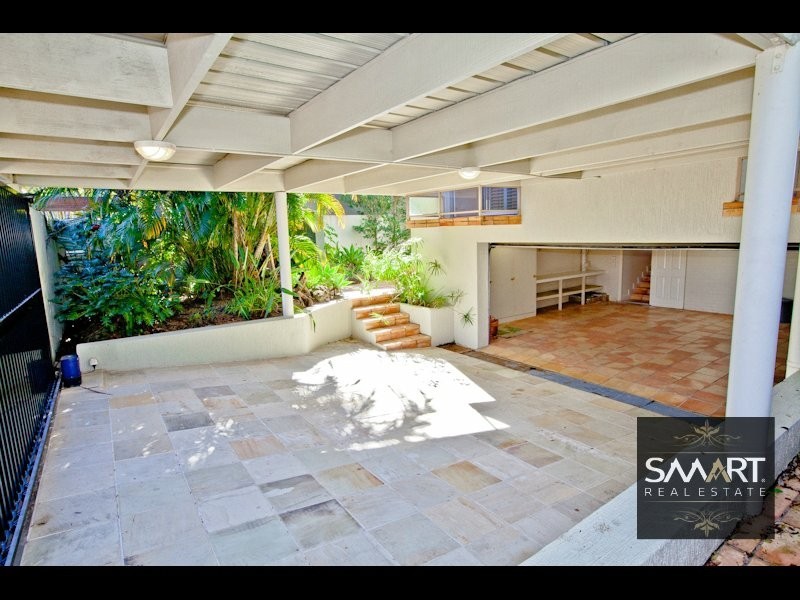 Isle Of Capri QLD 4217