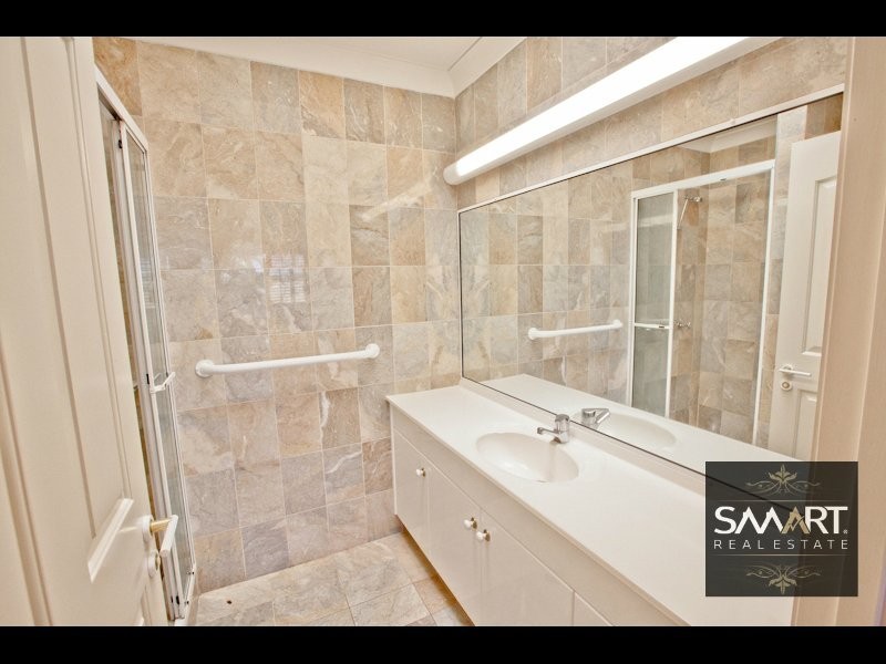 Isle Of Capri QLD 4217