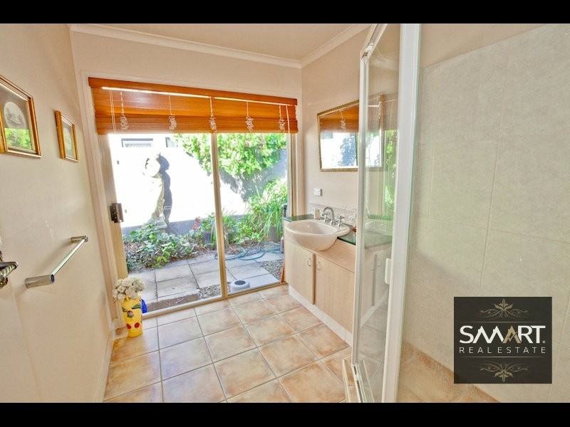 Broadbeach Waters QLD 4218