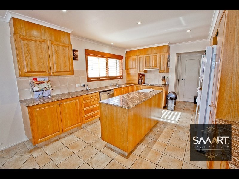 Broadbeach Waters QLD 4218