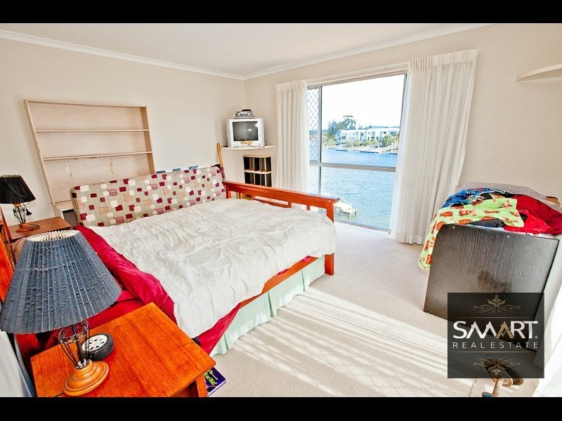 Broadbeach Waters QLD 4218