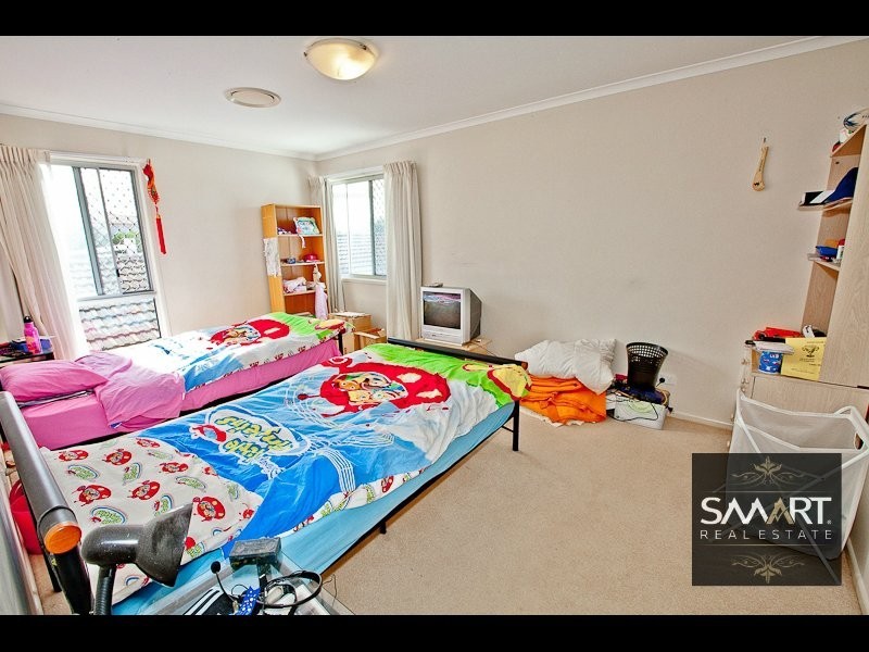 Broadbeach Waters QLD 4218