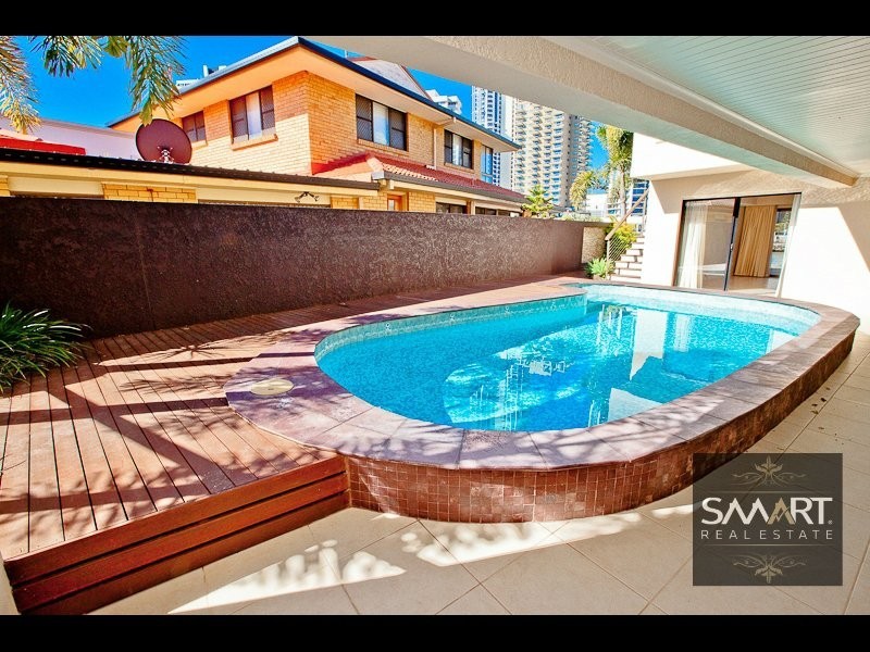 Chevron Island QLD 4217