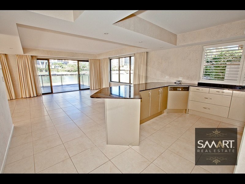 Chevron Island QLD 4217