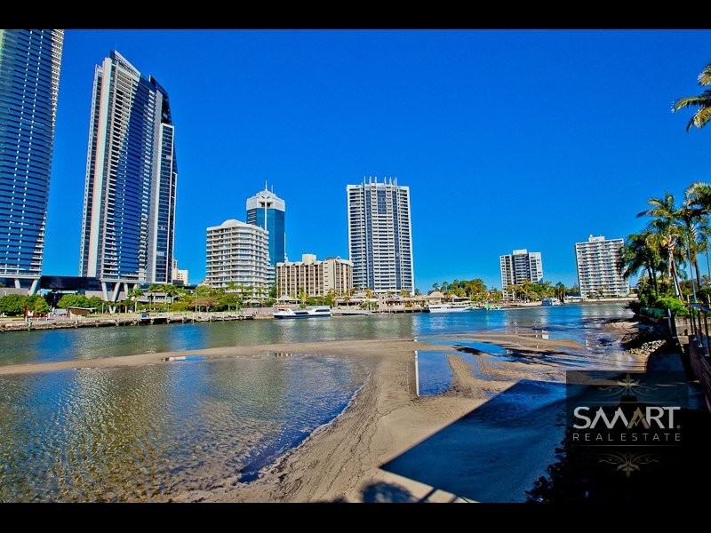 Chevron Island QLD 4217