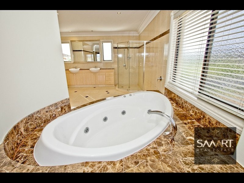 Benowa Waters QLD 4217