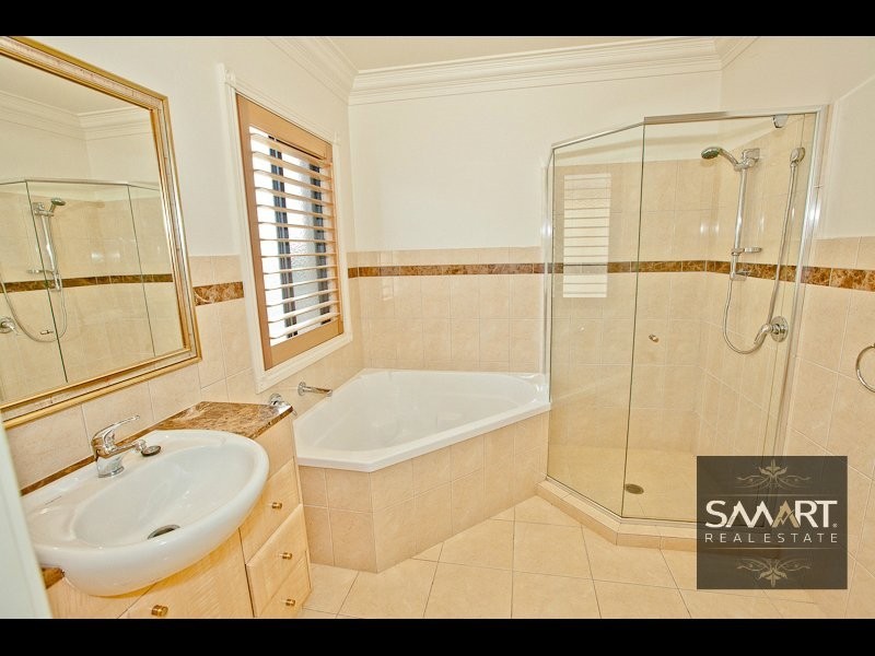 Benowa Waters QLD 4217