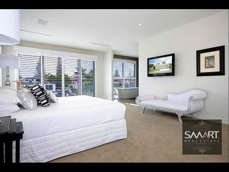 Isle Of Capri QLD 4217