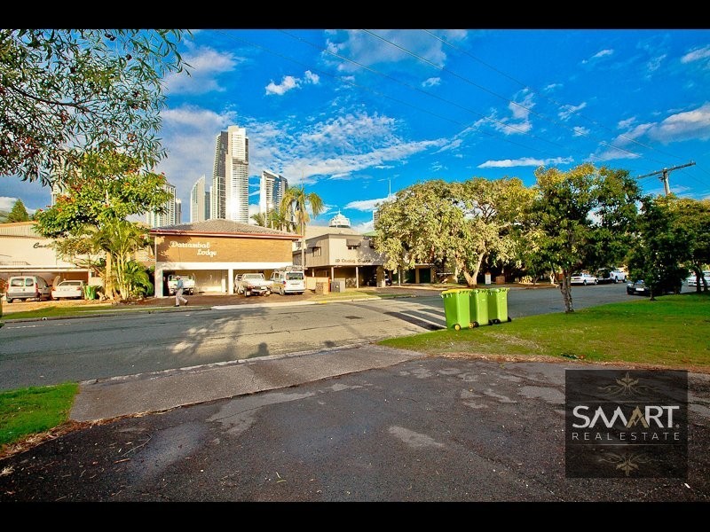 Chevron Island QLD 4217