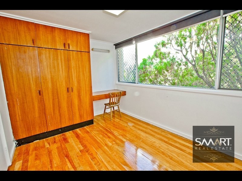 Chevron Island QLD 4217