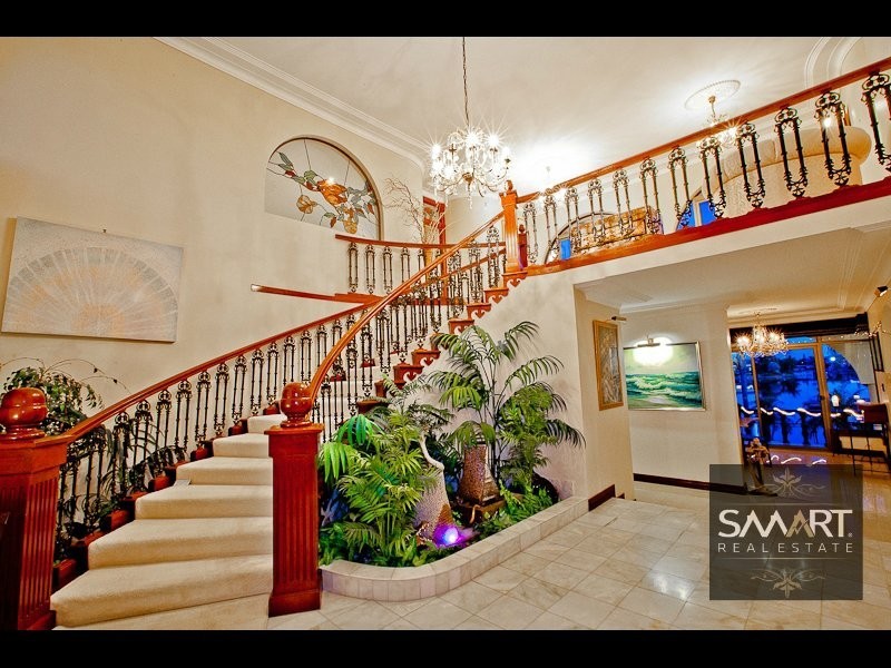 Benowa Waters QLD 4217