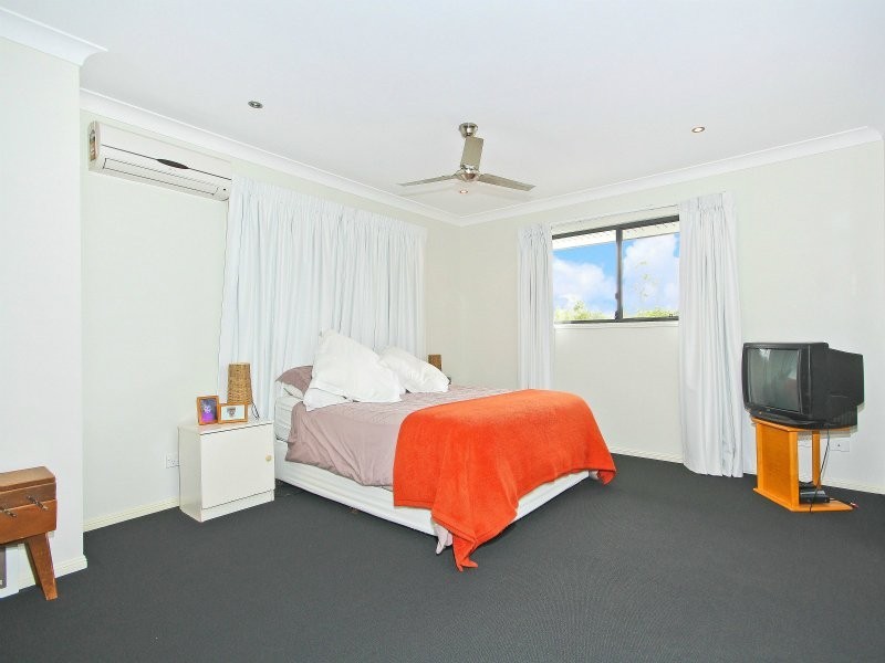 Coomera Waters QLD 4209