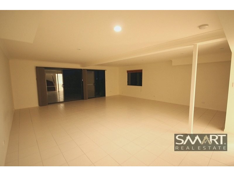 Highland Park QLD 4211