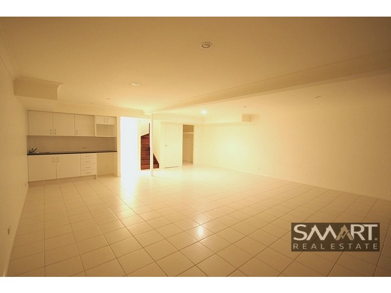 Highland Park QLD 4211