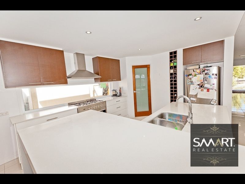 Hope Island QLD 4212