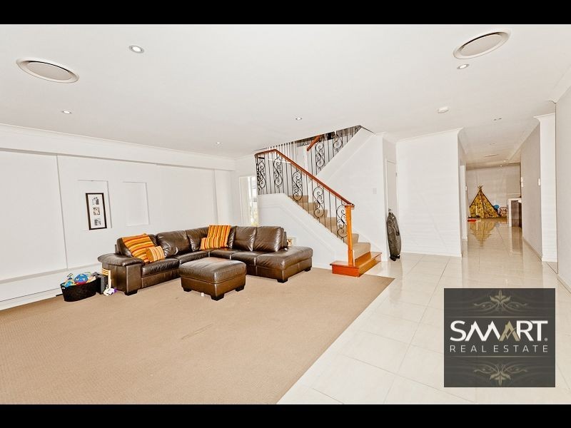 Hope Island QLD 4212