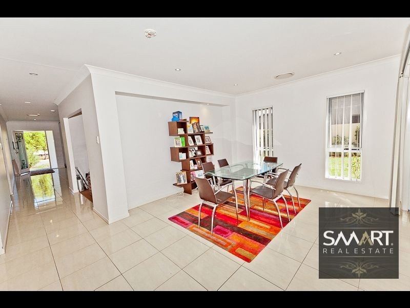 Hope Island QLD 4212