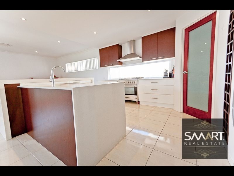 Hope Island QLD 4212