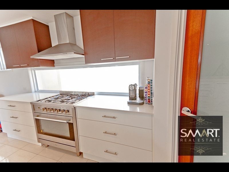 Hope Island QLD 4212