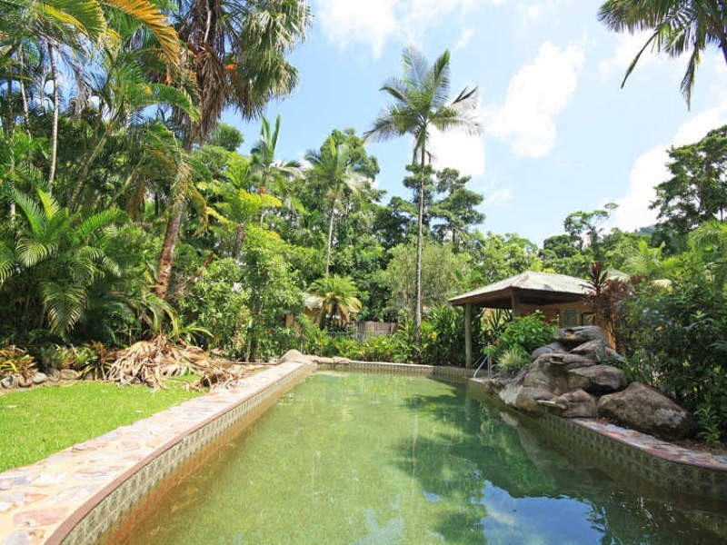 6/23 HEAVEY CRESCENT, Whitfield QLD 4870