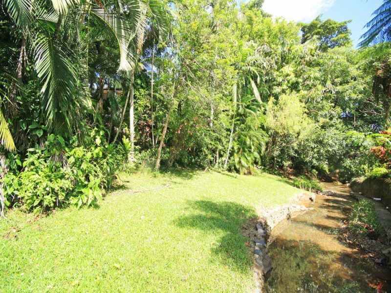 6/23 HEAVEY CRESCENT, Whitfield QLD 4870