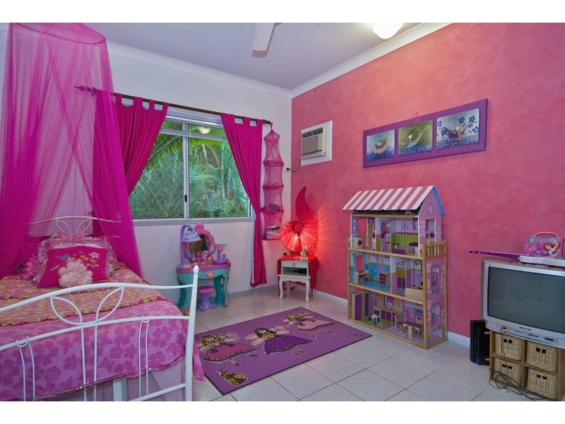 2 Compton Court, Bentley Park QLD 4869