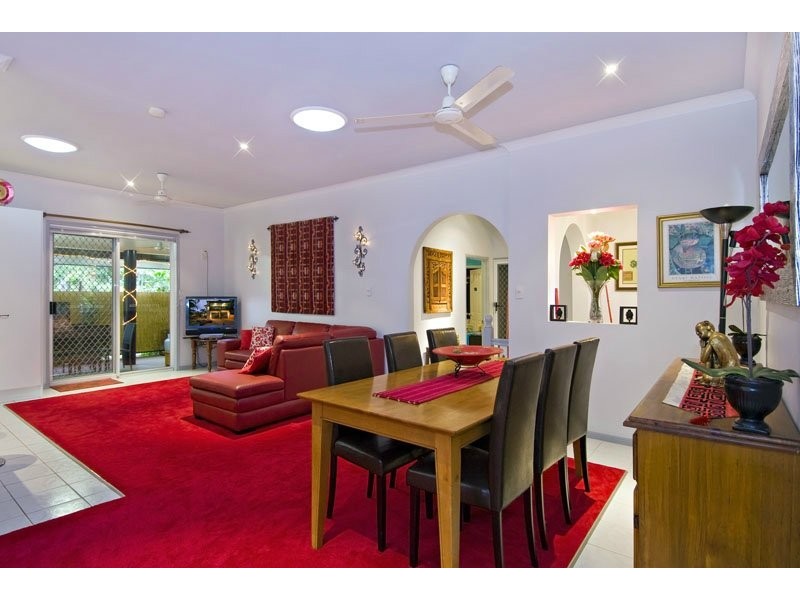 2 Compton Court, Bentley Park QLD 4869