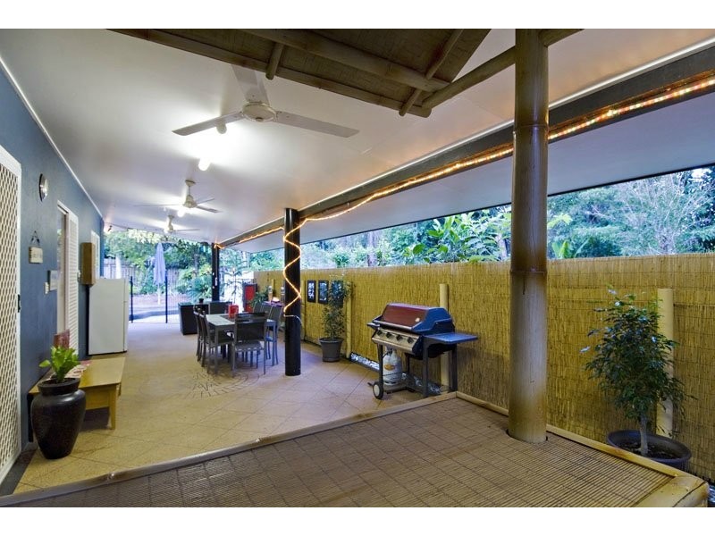 2 Compton Court, Bentley Park QLD 4869