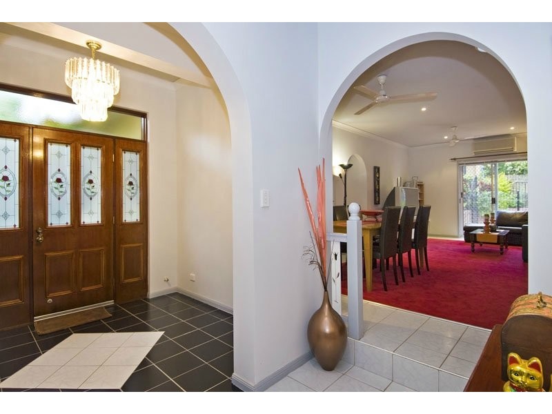 2 Compton Court, Bentley Park QLD 4869