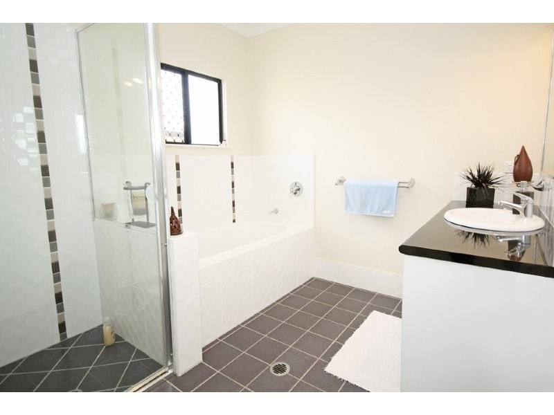 94 COOKTOWN RD, Edmonton QLD 4869