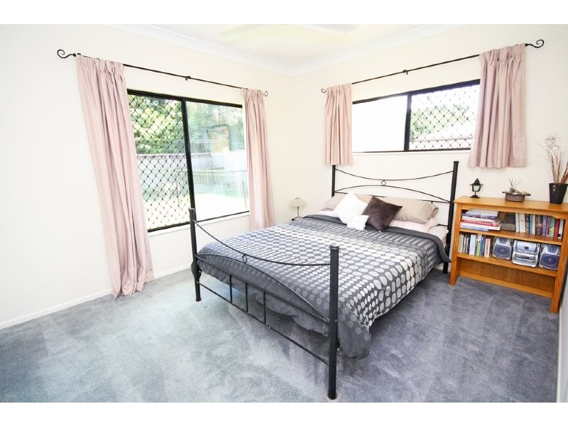 94 COOKTOWN RD, Edmonton QLD 4869