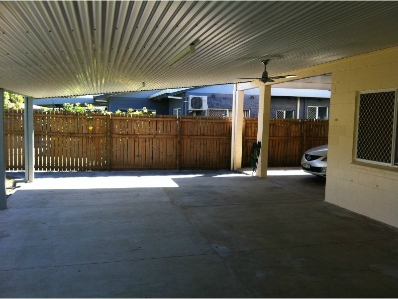 13 Lady Penrhyn Close, Bentley Park QLD 4869
