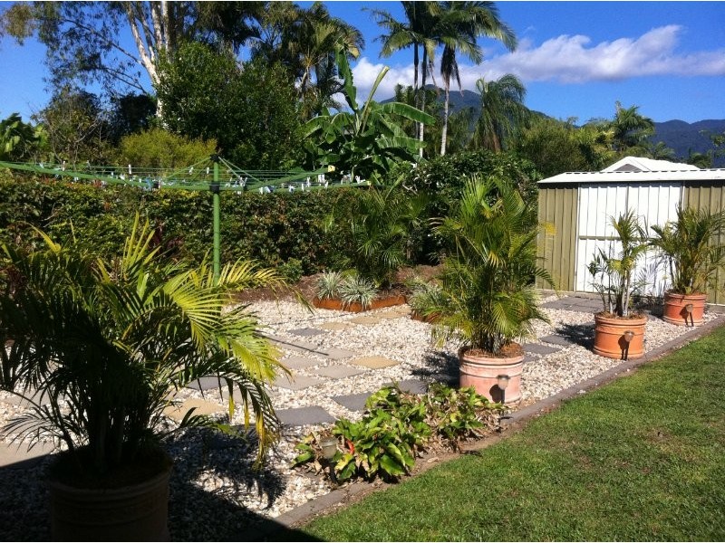 13 Lady Penrhyn Close, Bentley Park QLD 4869