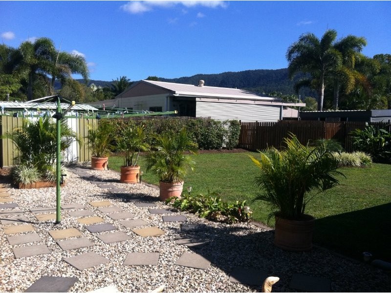 13 Lady Penrhyn Close, Bentley Park QLD 4869