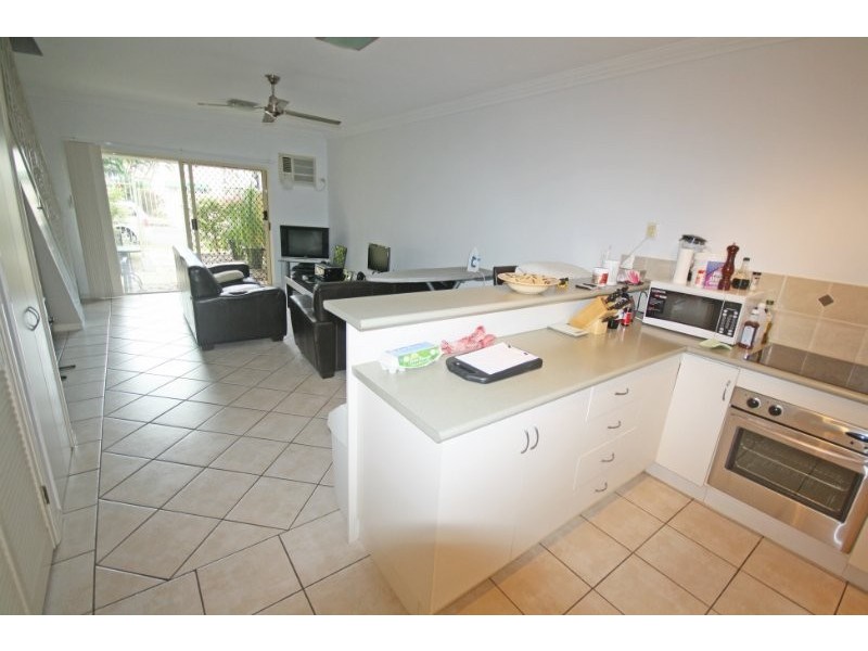 6/7-9 Le Grande Street, Freshwater QLD 4870