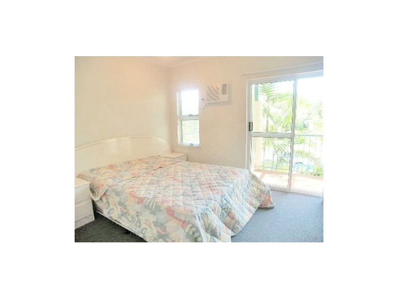 2/13 Rutherford Street, Yorkeys Knob QLD 4878