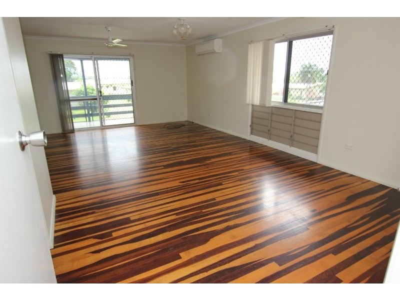 21 Lynette Street, Woree QLD 4868