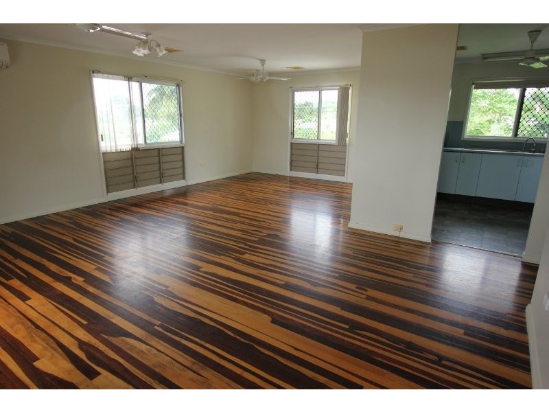 21 Lynette Street, Woree QLD 4868