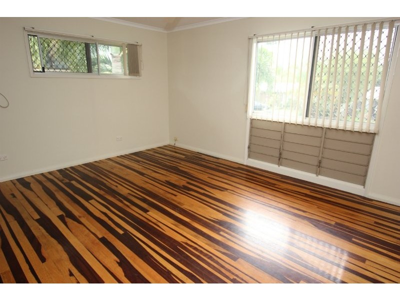 21 Lynette Street, Woree QLD 4868