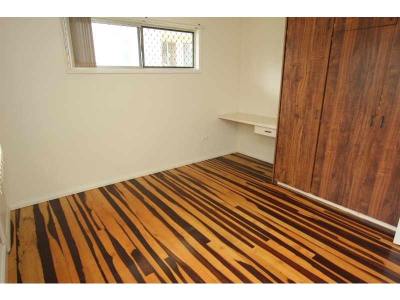 21 Lynette Street, Woree QLD 4868