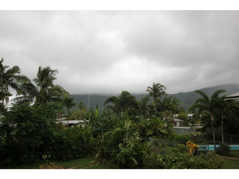 21 Lynette Street, Woree QLD 4868