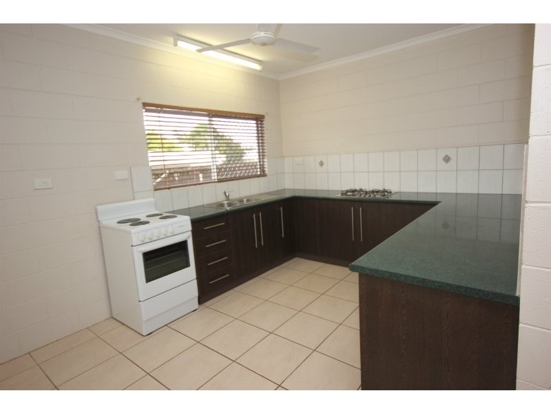 1/20 Gerard Street, Woree QLD 4868