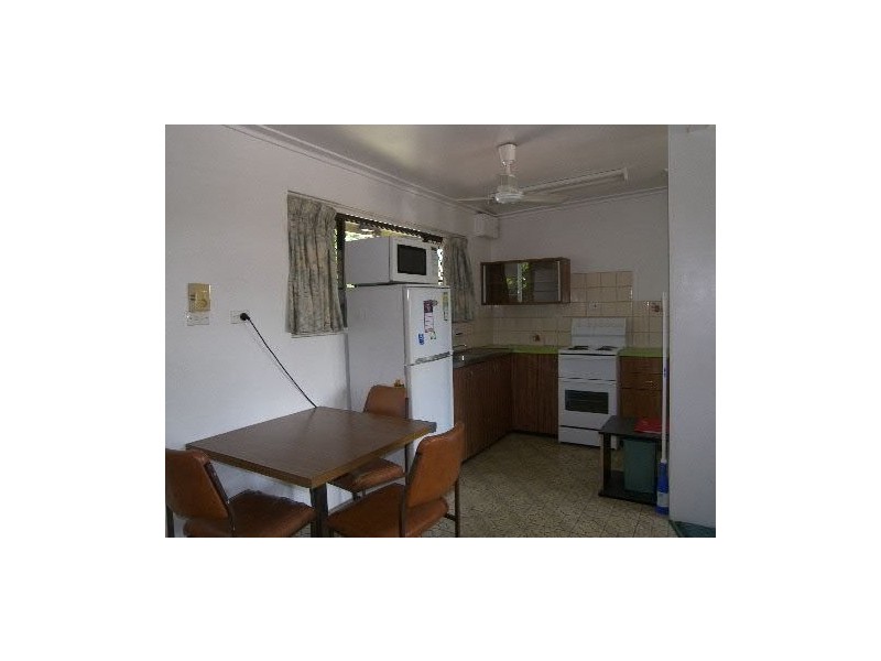 6/263 Lake Street, Cairns North QLD 4870