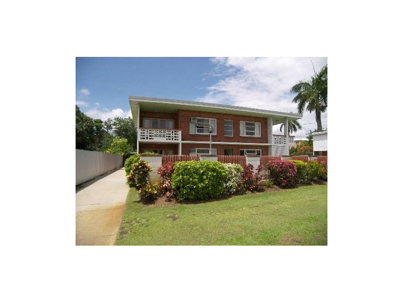 1/263 Lake Street, Cairns North QLD 4870