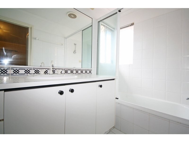 Cairns North QLD 4870