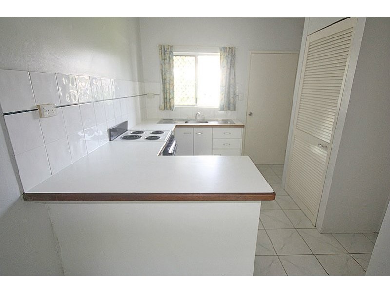 13/2 Mayers Street, Manunda QLD 4870