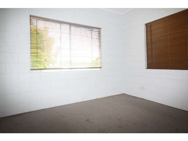 13/2 Mayers Street, Manunda QLD 4870