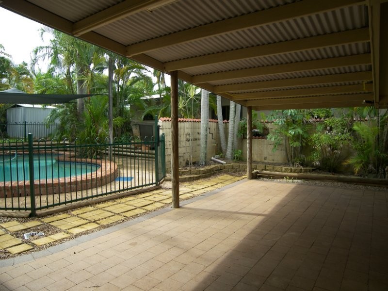 38 Peridot Street, Bayview Heights QLD 4868