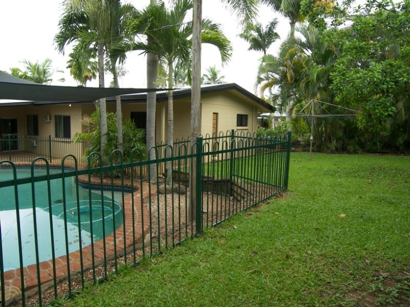 38 Peridot Street, Bayview Heights QLD 4868